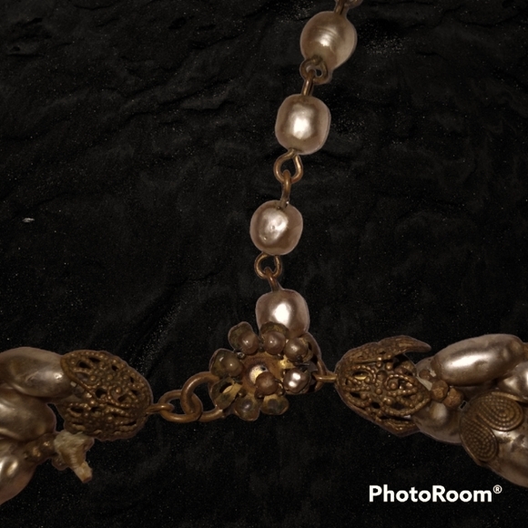Beautiful Vintage Miriam Haskell Multi-strand Pearl Necklace - Picture 4 of 8
